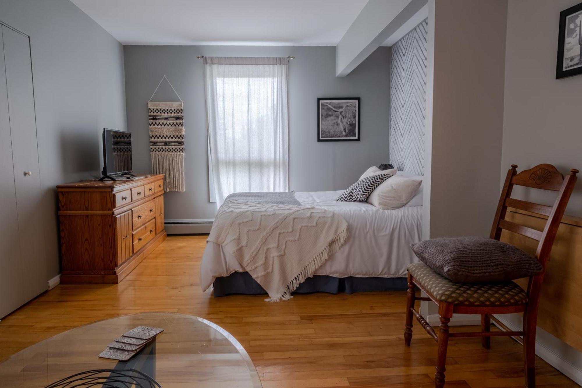 Bed and Breakfast Au Coq Du Bonheur Magog Exterior foto
